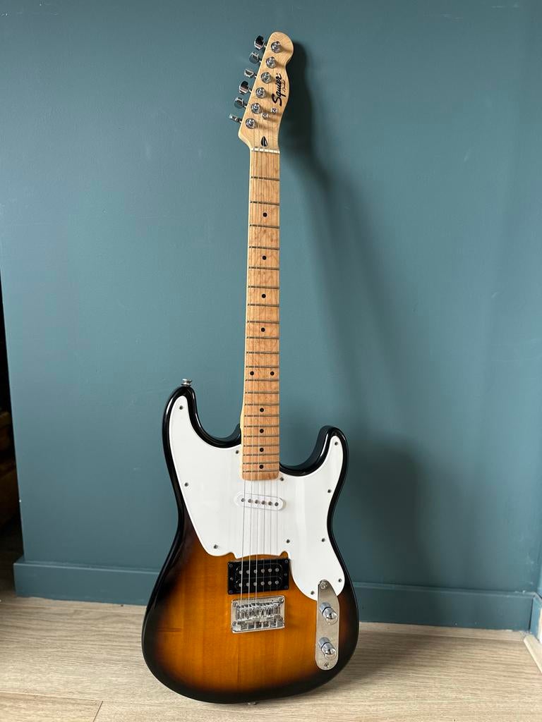 Fender Squier ‘51 – unieke hybride (Strat x Tele) – sunburst, Ophalen of Verzenden, Gebruikt, Solid body, Fender