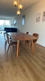 Walnut table + 4 chairs, Ophalen of Verzenden, Zo goed als nieuw, Rechthoekig, 200 cm of meer