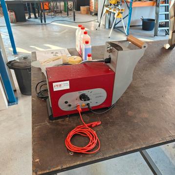 Clean marker 1 Greising beits machine  beschikbaar voor biedingen