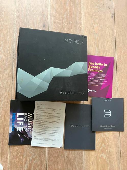 Bluesound Node 2 doos en handleidingen, Audio, Tv en Foto, Tuners, Zo goed als nieuw, Ophalen
