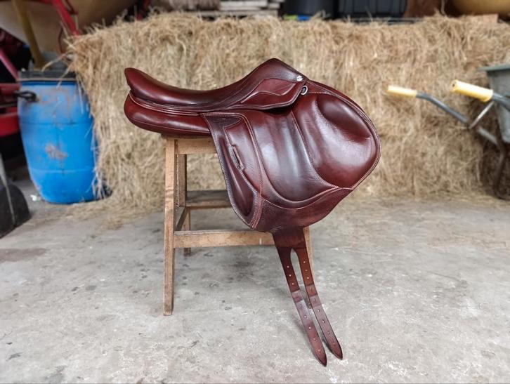 18" Devoucoux CHIBERTA LAB eventingzadel, Dieren en Toebehoren, Paarden en Pony's | Zadels, Zo goed als nieuw, Dressuur, Ophalen of Verzenden