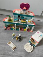 Lego friends ziekenhuis, Ophalen of Verzenden, Zo goed als nieuw