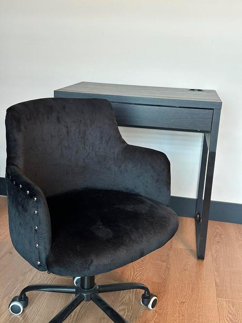 Bureau en bureaustoel, Huis en Inrichting, Bureaustoelen, Zo goed als nieuw, Bureaustoel, Zwart, Ergonomisch, Ophalen