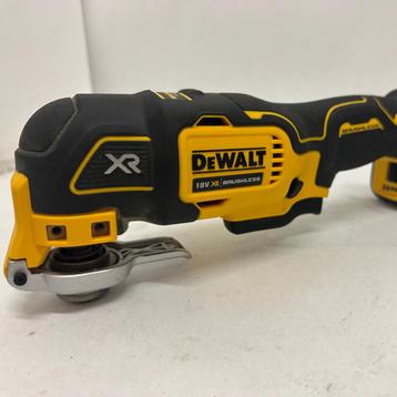 DeWalt DCS356P1 Oscillerende Multitool + Accu 4.0 AH 18V + L beschikbaar voor biedingen
