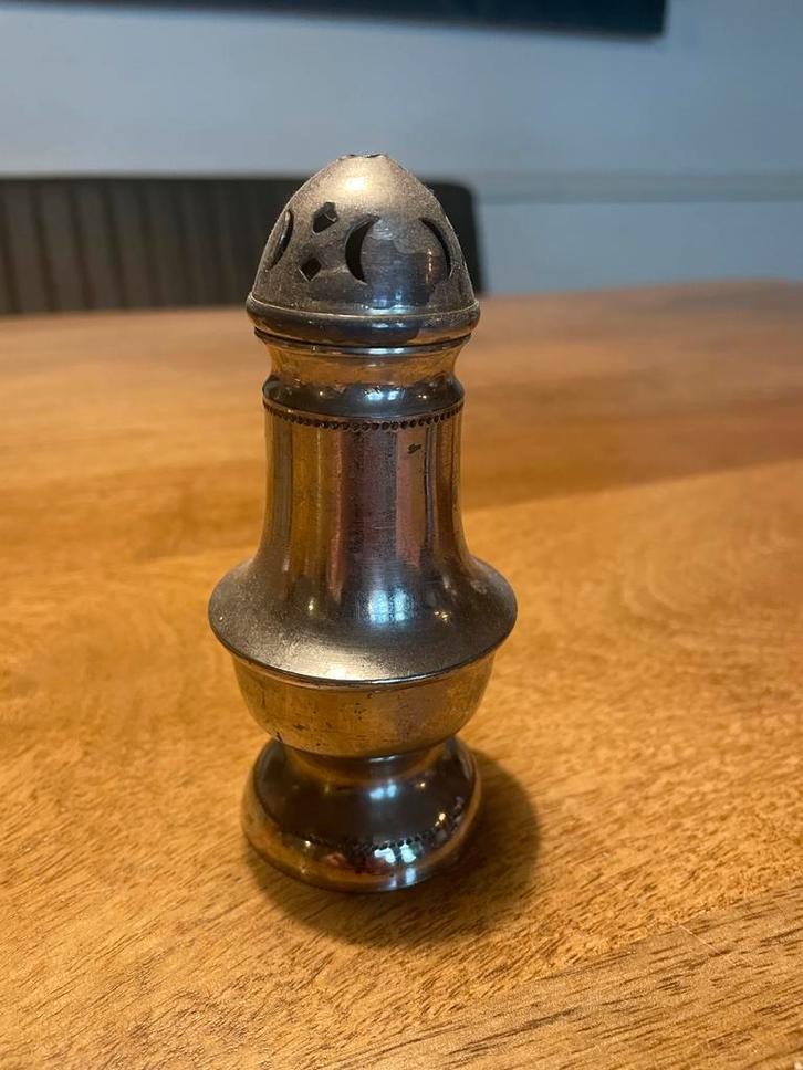 Antieke suikerstrooier, Antiek en Kunst, Antiek | Goud en Zilver, Zilver, Ophalen of Verzenden