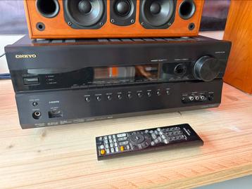 Nette Onkyo TX-SR607 7.2 surround receiver beschikbaar voor biedingen