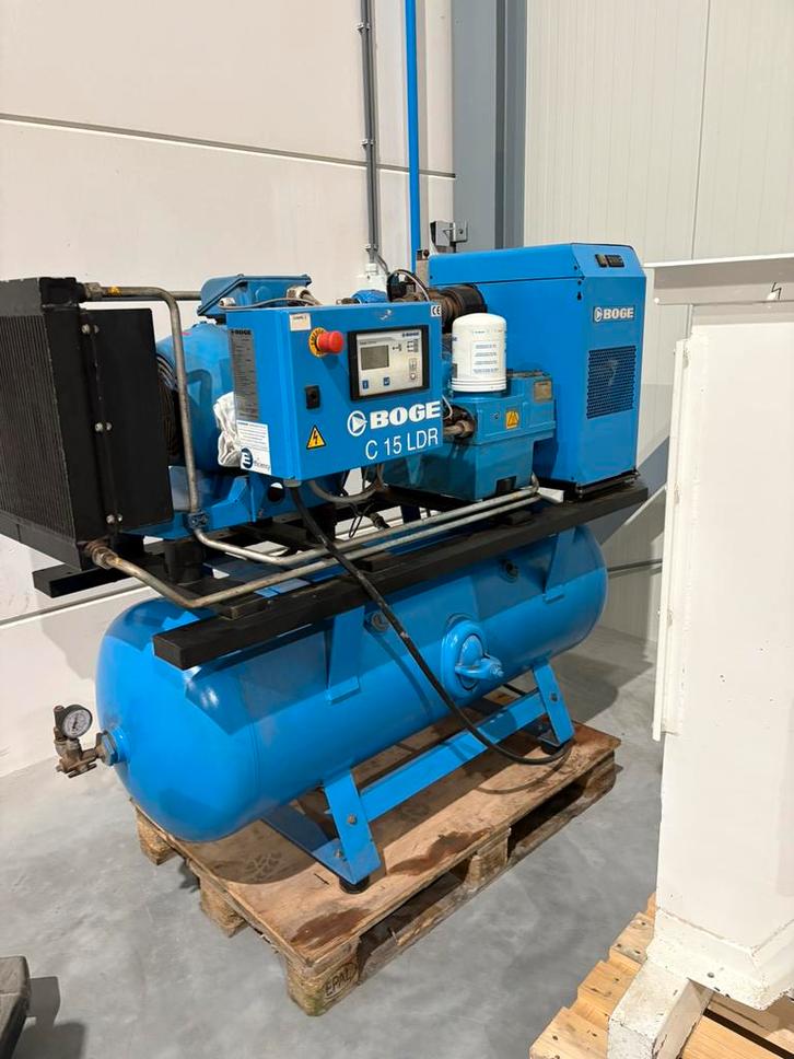 Boge  schroefcompressor, Doe-het-zelf en Verbouw, Compressors, Zo goed als nieuw, 100 liter of meer, 800 liter/min of meer, Ophalen