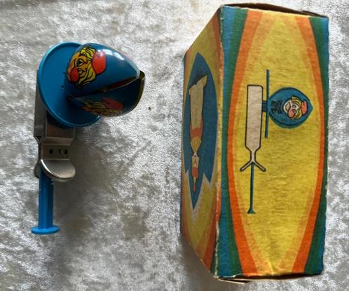 Blik speelgoed ei met clown er in., Antiek en Kunst, Antiek | Speelgoed, Ophalen of Verzenden