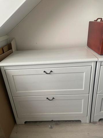 Grote ikea ladekasten. beschikbaar voor biedingen