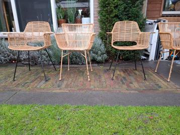 Rotan stoelen - 4 stuks beschikbaar voor biedingen