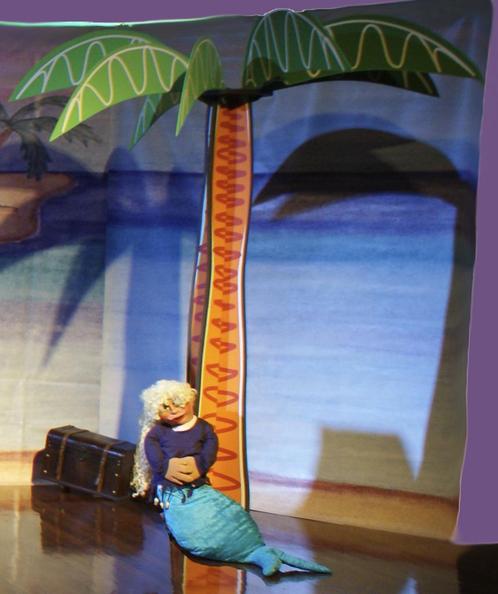 Theater decor: prachtige grote palmboom van hout, Hobby en Vrije tijd, Kostuums, Theaterbenodigdheden en LARP, Zo goed als nieuw