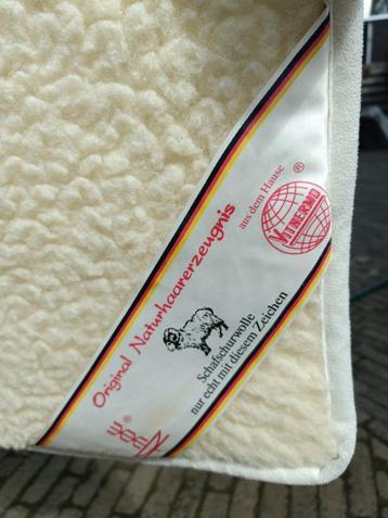 Prachtig wollen schapenvacht deken ORIGINAL 1.35 x 1.95 mtr beschikbaar voor biedingen