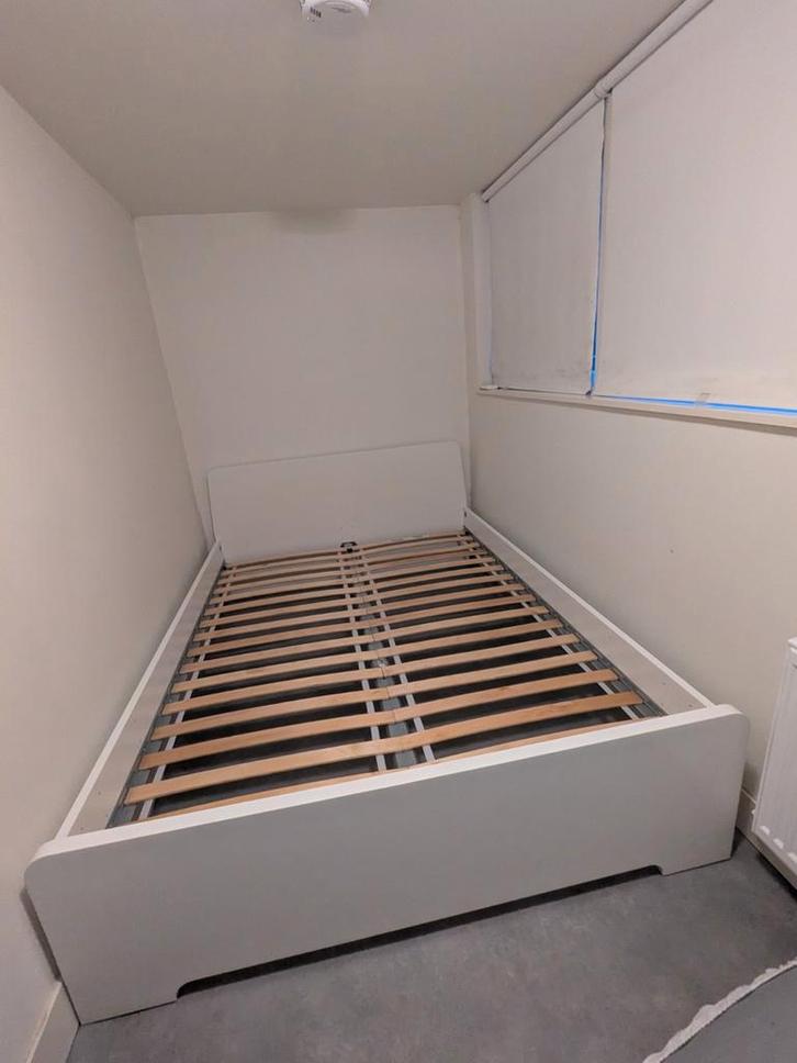 Tweepersoonsbed frame incl lattenbodem, Huis en Inrichting, Slaapkamer | Bedden, Gebruikt, Tweepersoons, 140 cm, 200 cm, Hout