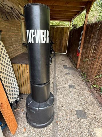 Bokspaal tufwear beschikbaar voor biedingen