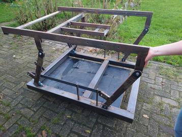 Heftafel frame  beschikbaar voor biedingen