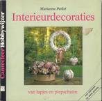 Boekje interieurdecoraties van lapjes en piepschuim, Ophalen of Verzenden, Zo goed als nieuw