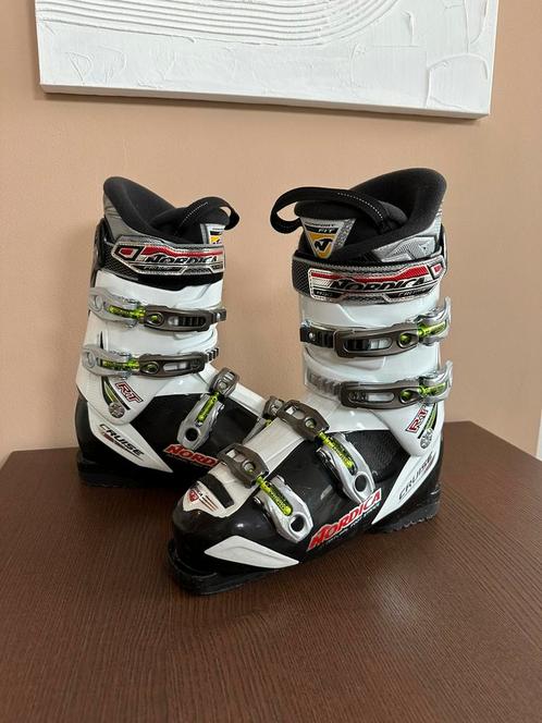 Nordica skischoenen 40,5/41 zo goed als nieuw, Sport en Fitness, Skiën en Langlaufen, Zo goed als nieuw, Schoenen, Nordica, 160 tot 180 cm