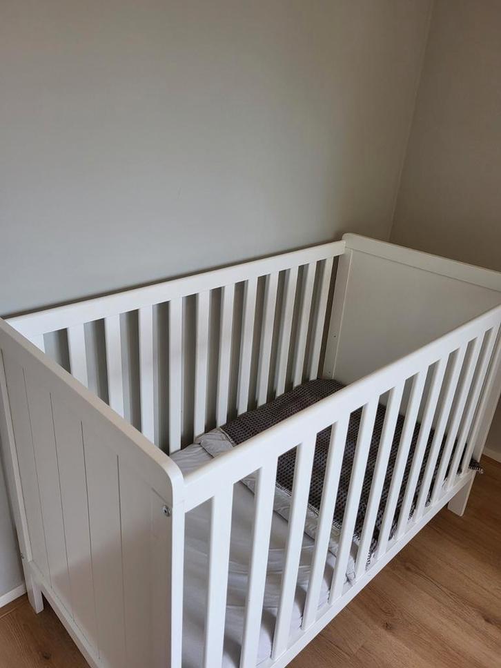 Complete, witte babykamer van Europe Baby, serie Ralph, Kinderen en Baby's, Kinderkamer | Complete kinderkamers, Gebruikt, Jongetje of Meisje