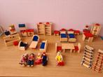 Houten poppenhuis meubeltjes en poppetjes, Verzamelen, Poppenhuizen en Toebehoren, Ophalen of Verzenden, Zo goed als nieuw, Poppenhuis