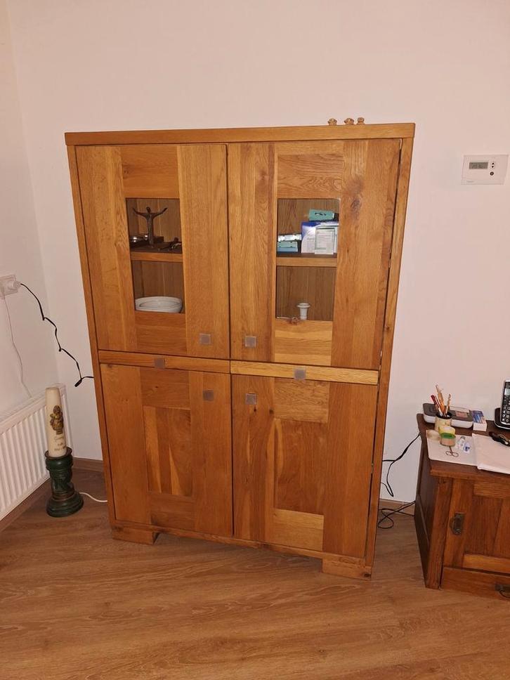 Mooie buffetkast van eikenhout, Huis en Inrichting, Kasten | Buffetkasten, Zo goed als nieuw, 150 tot 200 cm, 100 tot 150 cm, 25 tot 50 cm