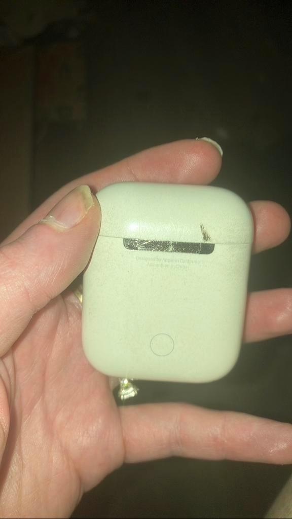 AirPods 2 Oplaadcase - Zonder Oortjes, Audio, Tv en Foto, Koptelefoons, Zo goed als nieuw, Overige merken, Draadloos, Ophalen of Verzenden