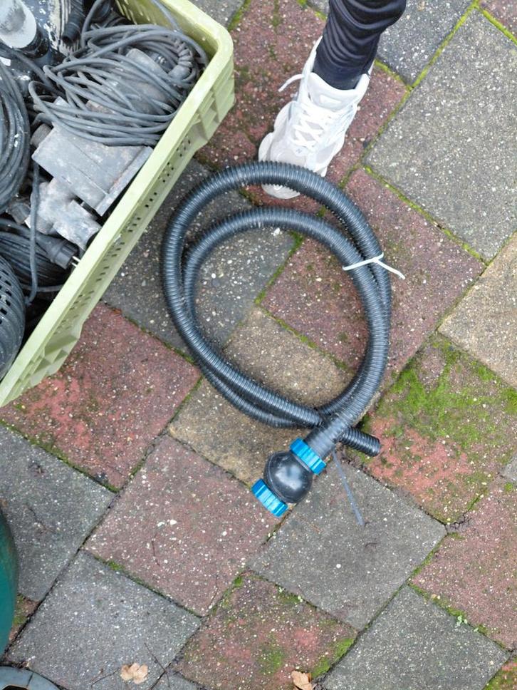 Krat vol vijverbenodigdheden, Tuin en Terras, Vijver-toebehoren, Gebruikt, Overige typen, Ophalen of Verzenden