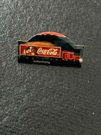 Coca Cola  - Coca Cola pin Vrachtwagen auto, Verzamelen, Ophalen of Verzenden, Zo goed als nieuw, Merk, Speldje of Pin
