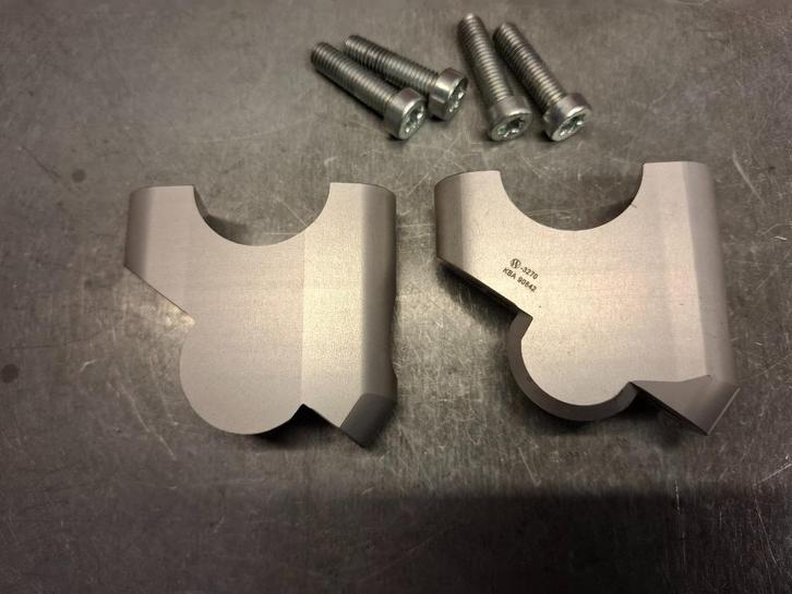 Wunderlich stuurverhogers + offset BMW R1200RS LC / R1250RS, Motoren, Accessoires | Overige, Zo goed als nieuw, Ophalen of Verzenden