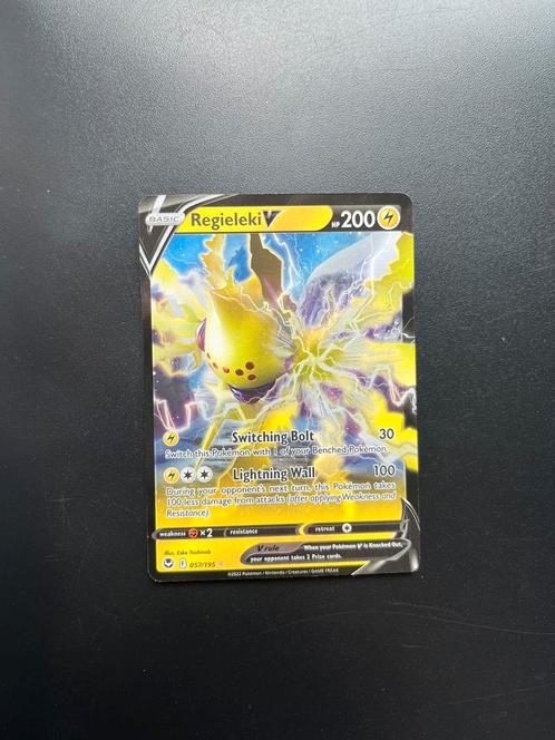 Regieleki V 058/195, Hobby en Vrije tijd, Verzamelkaartspellen | Pokémon, Zo goed als nieuw, Losse kaart, Foil, Verzenden