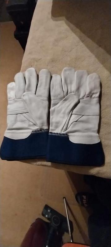 7 paar lederen werkhandschoenen - blauw/wit beschikbaar voor biedingen