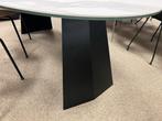 Nieuw Tonon Steel Eettafel Calacatta Design Tafel Ovaal l195, Huis en Inrichting, Tafels | Eettafels, Vijf personen of meer, Ovaal