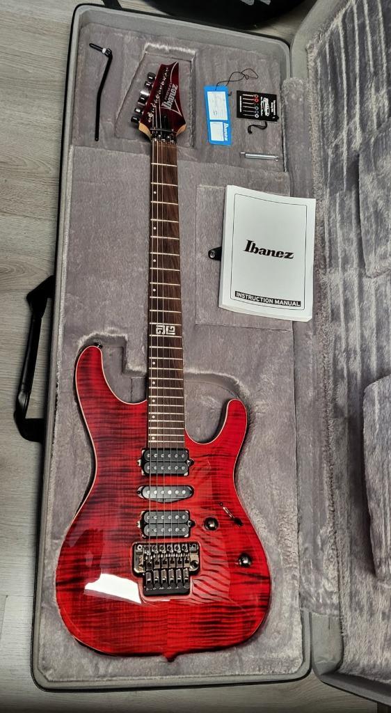 Ibanez Premium KIKO10P-TTR Kiko Loureiro Signature, Muziek en Instrumenten, Snaarinstrumenten | Gitaren | Elektrisch, Zo goed als nieuw