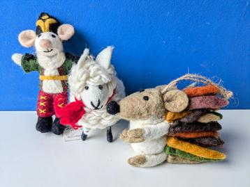 Vilten hangers/Muis Schaap Egel beschikbaar voor biedingen