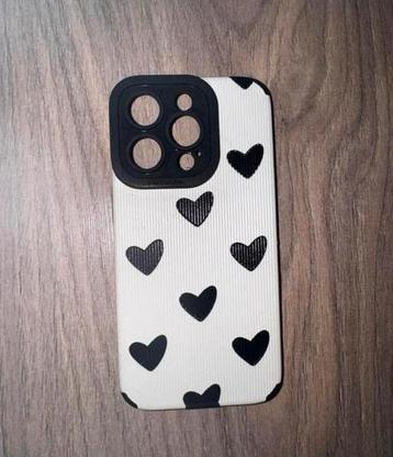 2 x iphone 14 pro hoesjes beschikbaar voor biedingen
