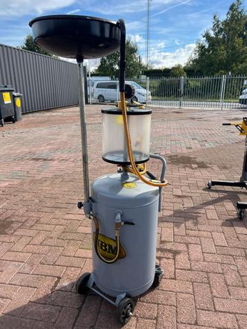 Olieopvangbak - Olie afzuigapparaat - Olie aftaptank - 60l beschikbaar voor biedingen