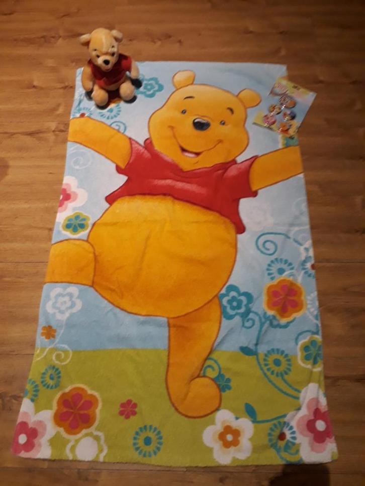 Winnie de Poeh badhanddoek, foto album,knuffel en 5 buttons., Kinderen en Baby's, Speelgoed | Knuffels en Pluche, Nieuw, Overige typen
