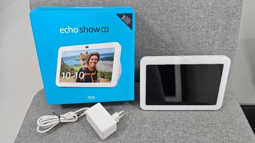 Amazon Echo Show 8 (3e generatie) - Alexa Smart Home Hub, Audio, Tv en Foto, Mediaspelers, Zo goed als nieuw, Zonder harde schijf