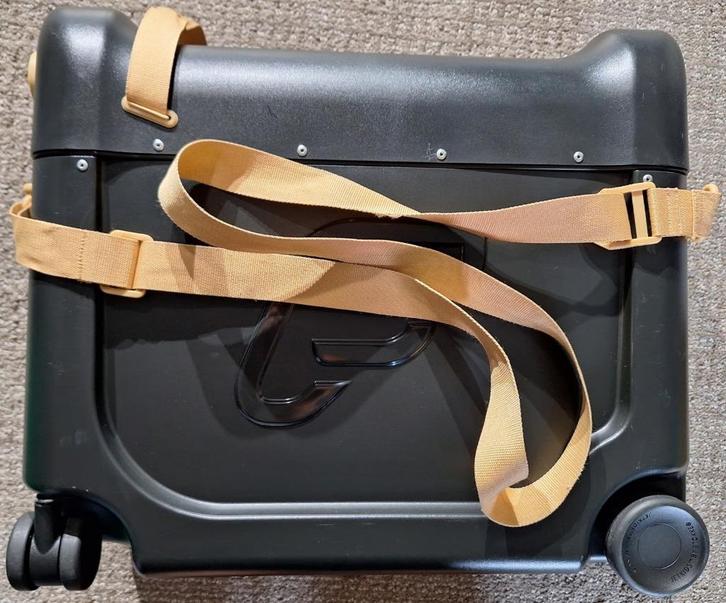 Stokke JetKids BedBox - Zwart NIEUWSTAAT, Sieraden, Tassen en Uiterlijk, Koffers, Zo goed als nieuw, Hard kunststof, Minder dan 50 cm