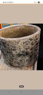 Mooie sier bloempot van beton, Gebruikt, Rond, Balkon, Beton