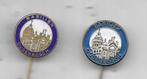 2 OUDENBOSCH KERKEN SPELDEN 1 EMAILE ERBIJ, Ophalen of Verzenden, Gebruikt, Stad of Land, Speldje of Pin