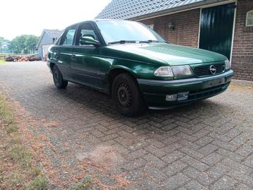 Opel astra F sedan einddemper  beschikbaar voor biedingen
