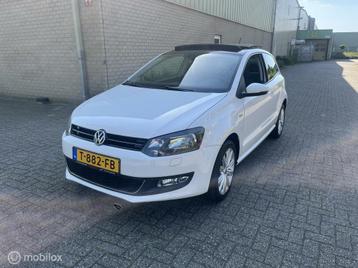 Volkswagen Polo 1.2 CONFORT LIFE UITVOERING beschikbaar voor biedingen