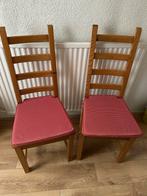 2 IKEA houten stoelen met rode kussens, Huis en Inrichting, Stoelen, Ophalen, Gebruikt, Twee, Bruin