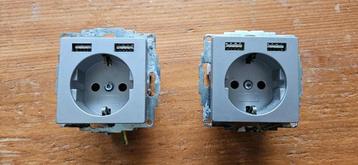 2 Stopcontacten met randaarde en 2 USB-poorten Kopp Athens beschikbaar voor biedingen