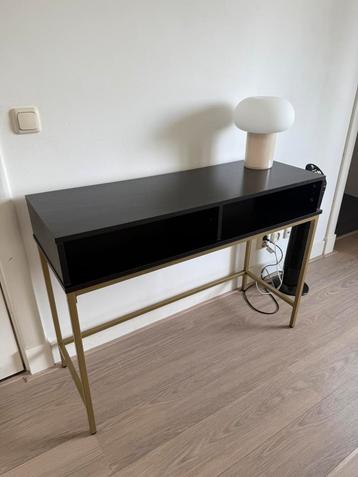 Sidetable zwart goud in hele goede staat!
