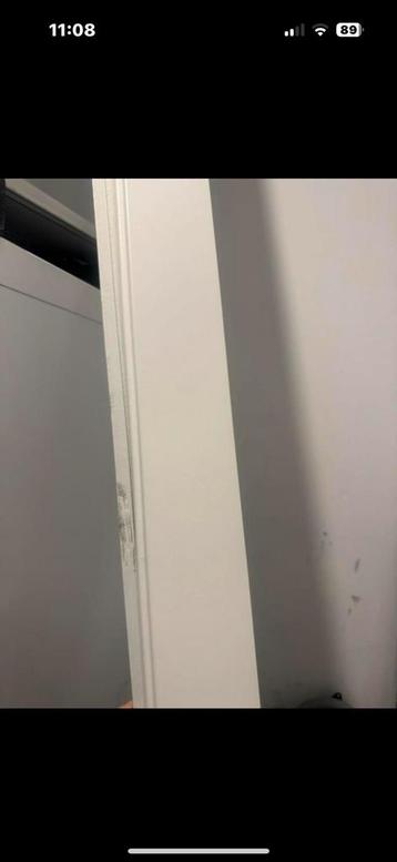Hoge plinten beschikbaar voor biedingen
