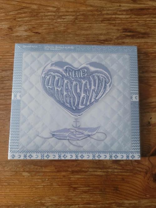 Moonbyul the present album sealed met pc kpop, Cd's en Dvd's, Cd's | Wereldmuziek, Zo goed als nieuw, Aziatisch, Ophalen of Verzenden