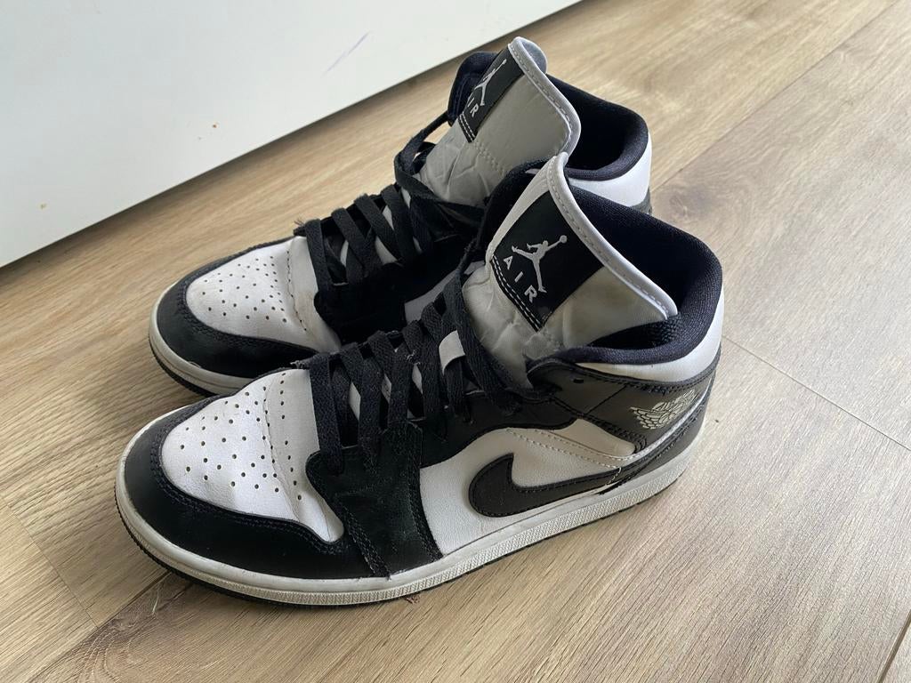 Jordan Sneakers - Zwart/Wit - Maat 38, Kleding | Dames, Schoenen, Ophalen of Verzenden, Gedragen, Zwart