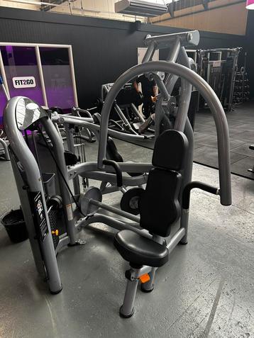 Matrix G3 Line Chest Press beschikbaar voor biedingen