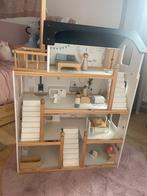Petite amelie poppenhuis met meubels en poppetjes, Kinderen en Baby's, Ophalen, Gebruikt, Poppenhuis